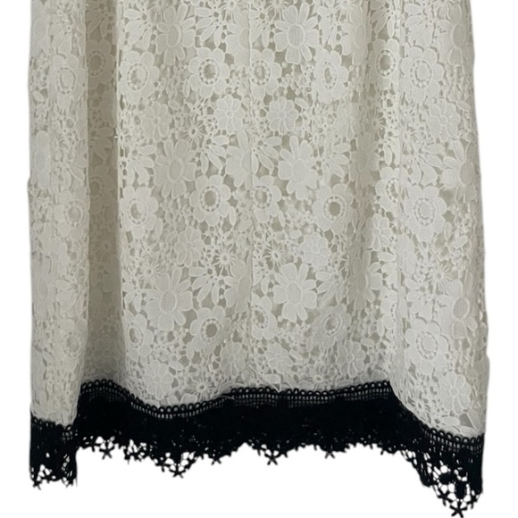 Shani Dress size 6 Women’s black and white lace Short Sleeve Colorblock Floral - Picture 9 of 10